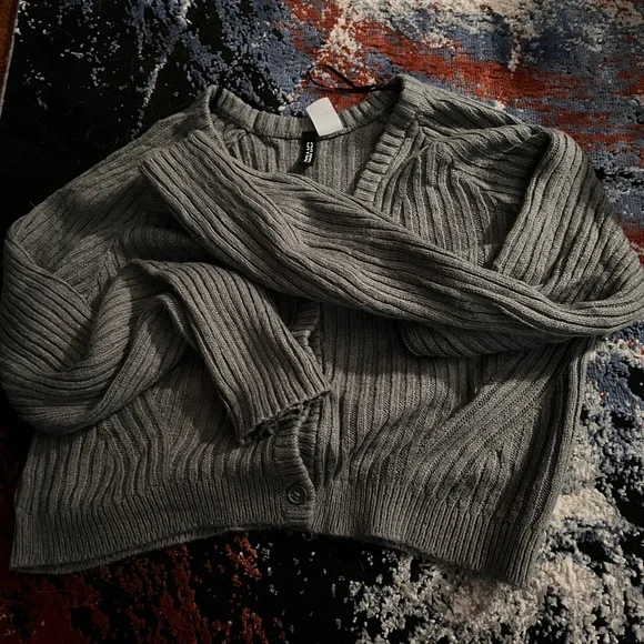 Gray Ribbed Women's Sweater - Picture 3 of 3
